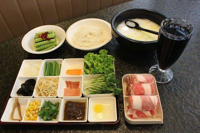 鵲橋緣過橋米線加盟 一店多買特色美食產品輕松打動人心