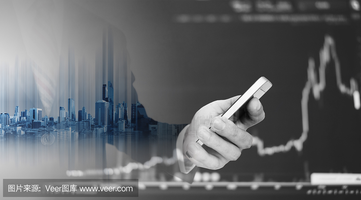 雙重曝光商人使用手機與提升圖形智能手機。業務增長和投資